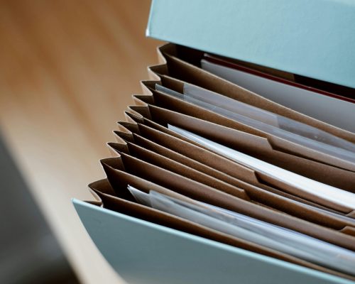documents-filiere-classeur-pexel-anete-lusina